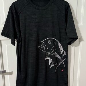 NWOT Men’s Dro Fit Ulua Shirt T-Shirt